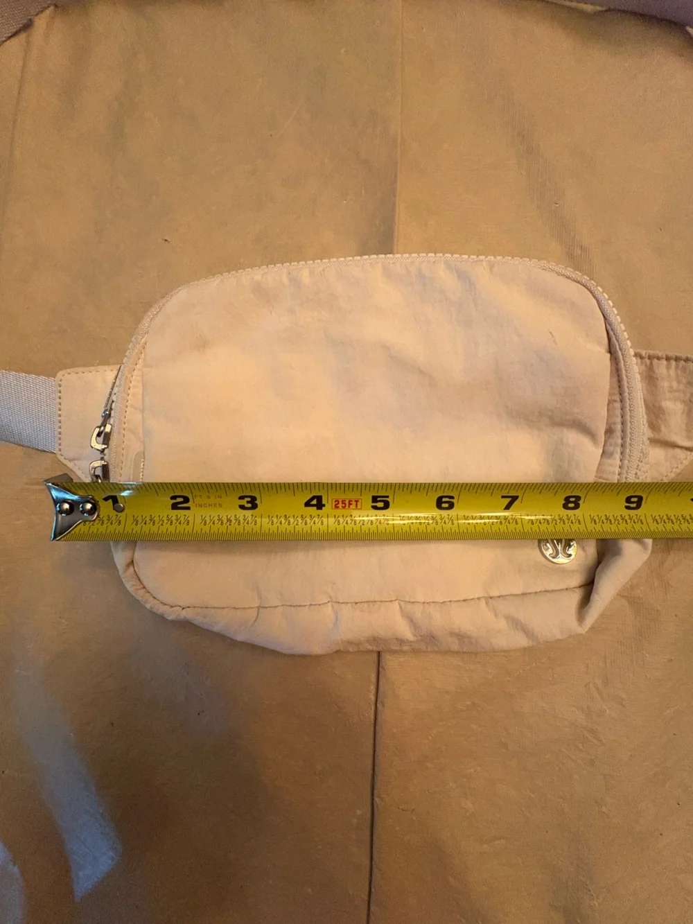 Lululemon Everywhere Belt Bag Cream/Silver